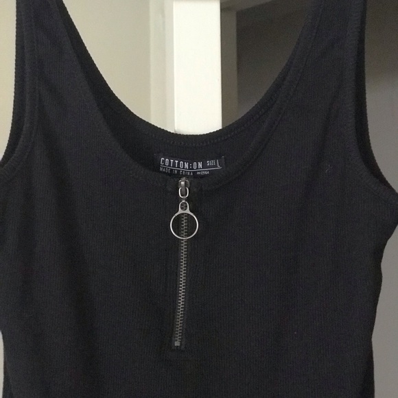 Top - Picture 2 of 2